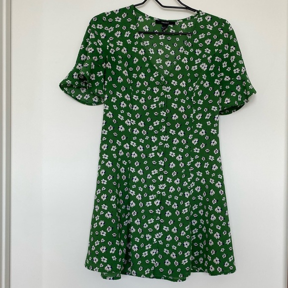 Forever 21 Dresses & Skirts - Floral Mini Summer Dress - Green - US M